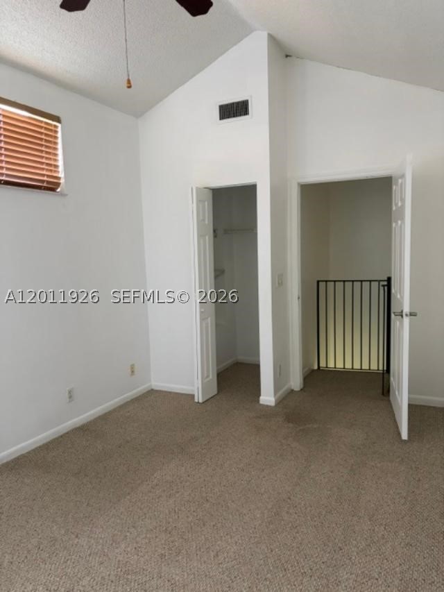 667 Woodgate Ln B Property Photo 18