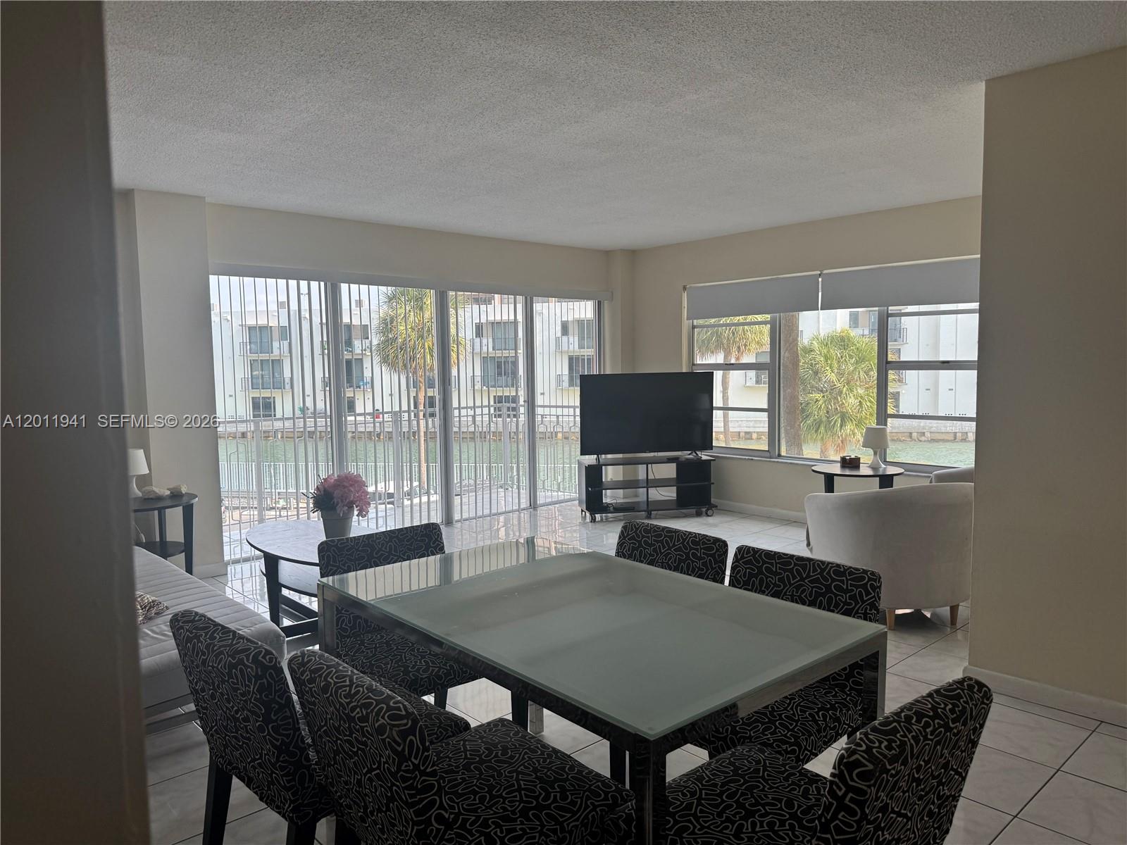 11111 Biscayne Blvd 2h Property Photo 5