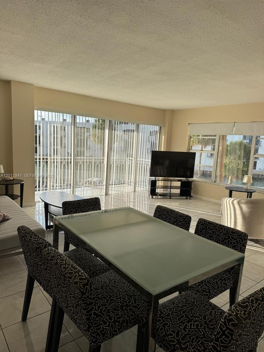 11111 Biscayne Blvd 2h Property Photo 11