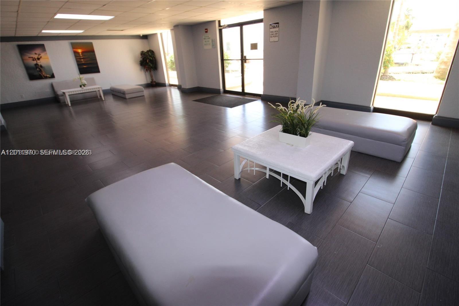 13499 Biscayne Blvd 404 Property Photo 3
