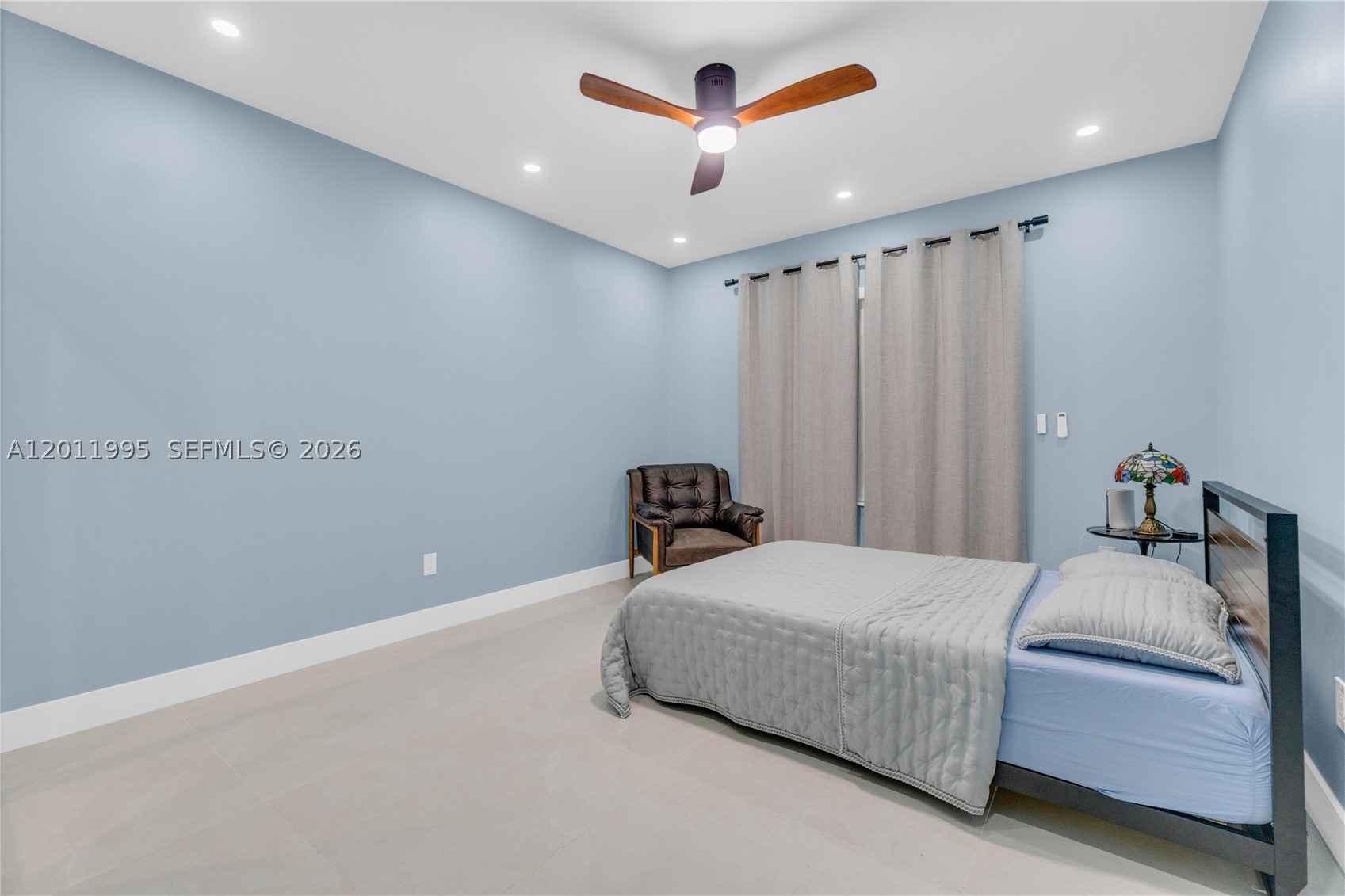 1569 Euclid Ave 7 Property Photo 14