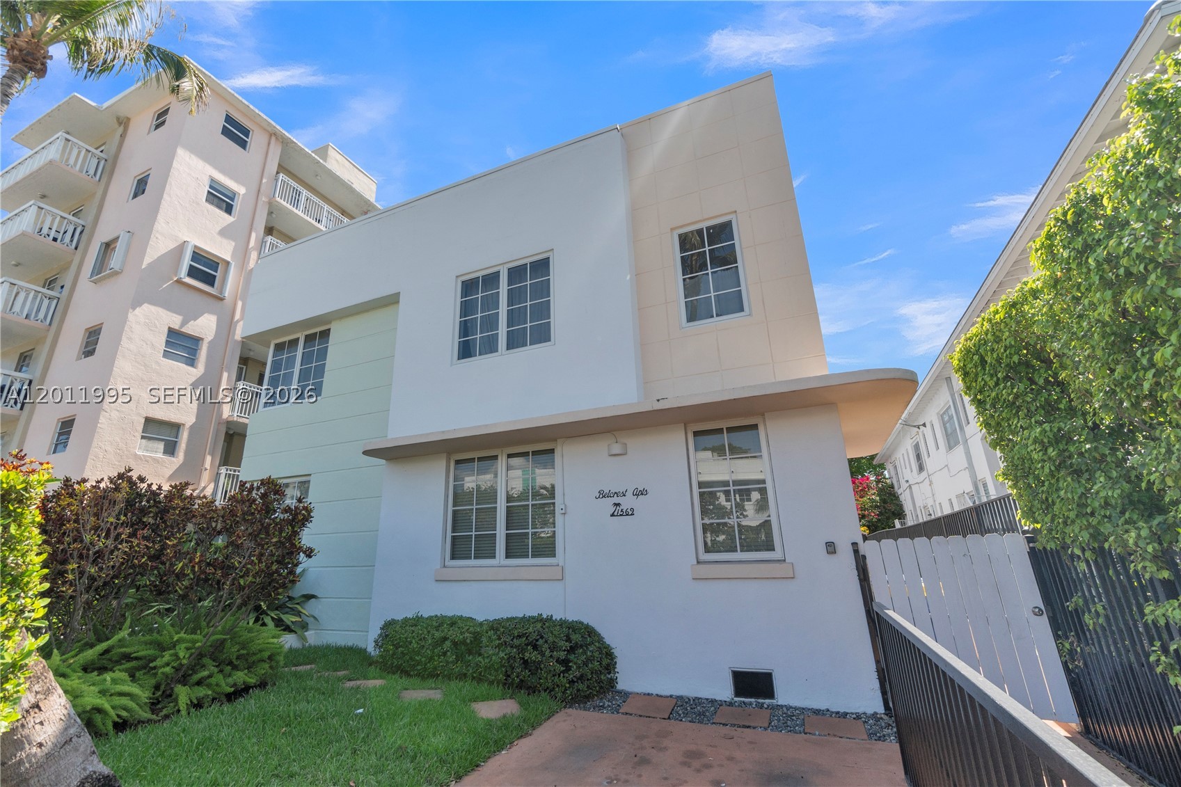 1569 Euclid Ave 7 Property Photo 24