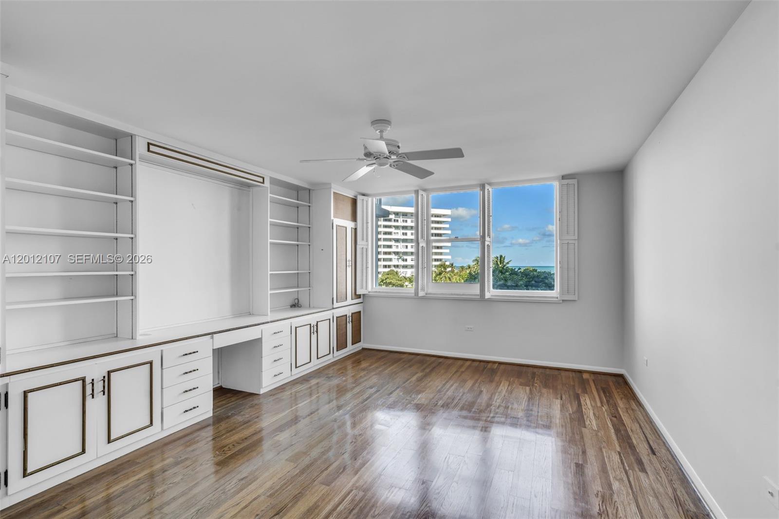 200 Ocean Lane Dr 407 Property Photo 16