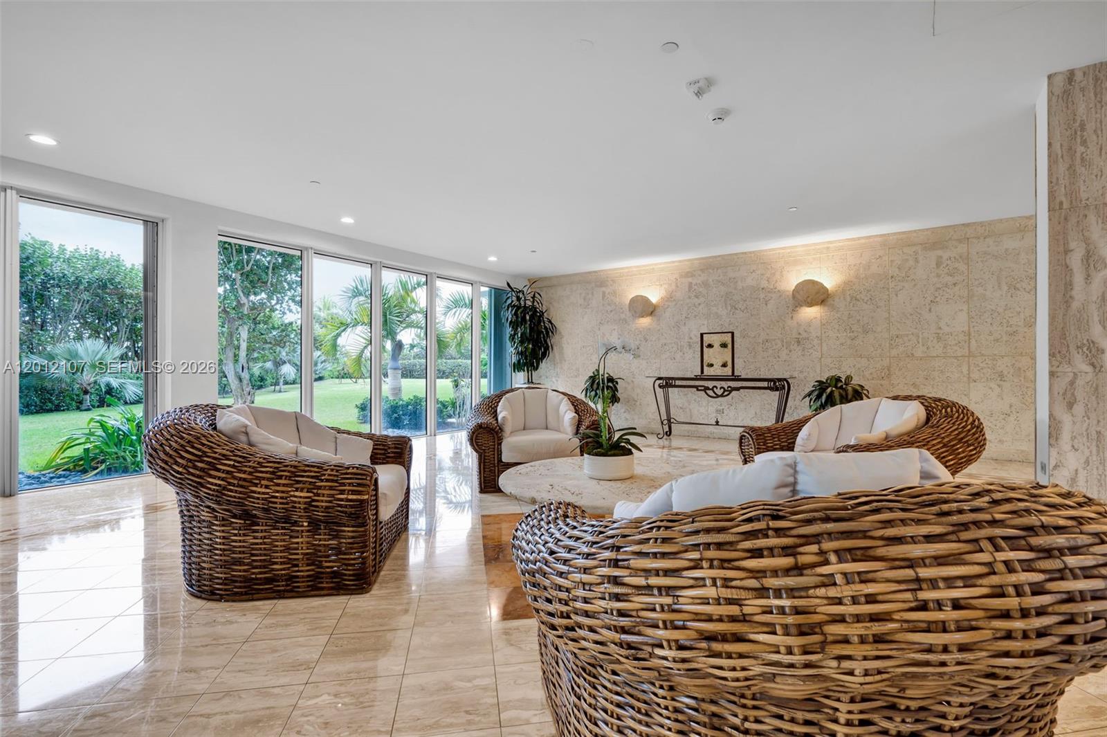 200 Ocean Lane Dr 407 Property Photo 31