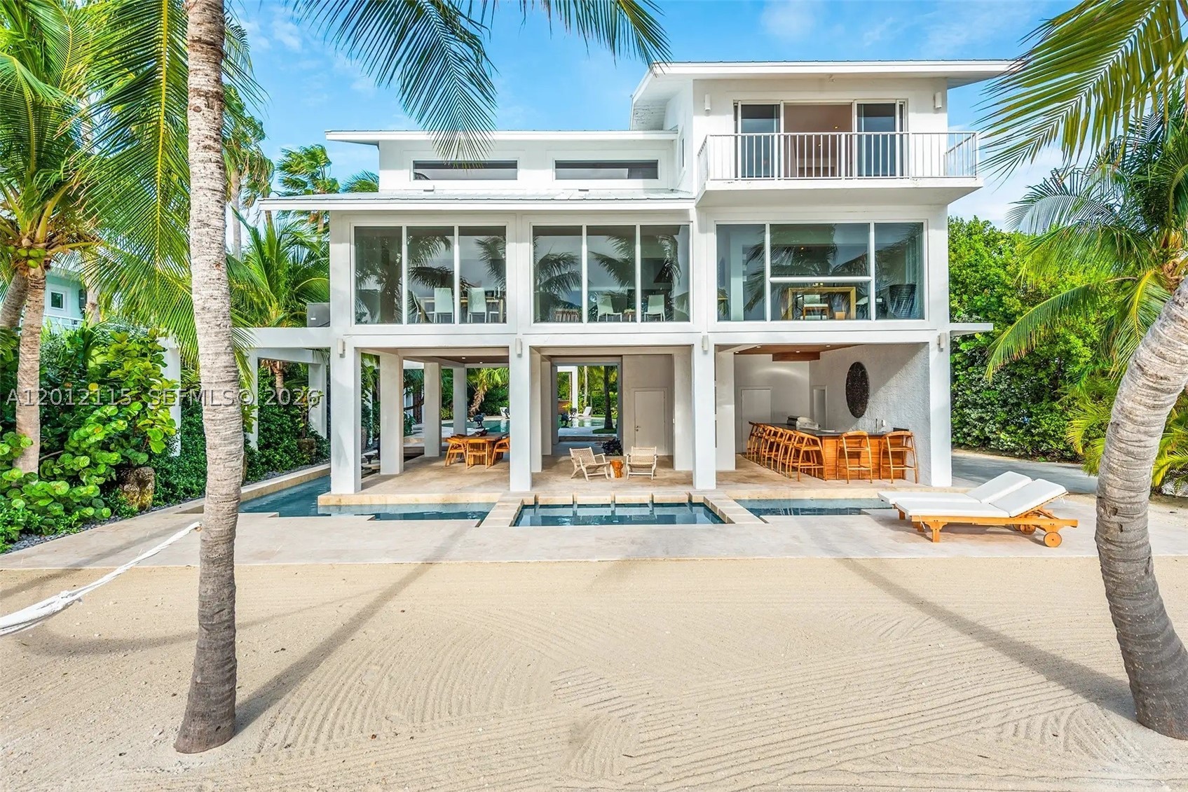 60 Ocean Front Dr Property Photo 1