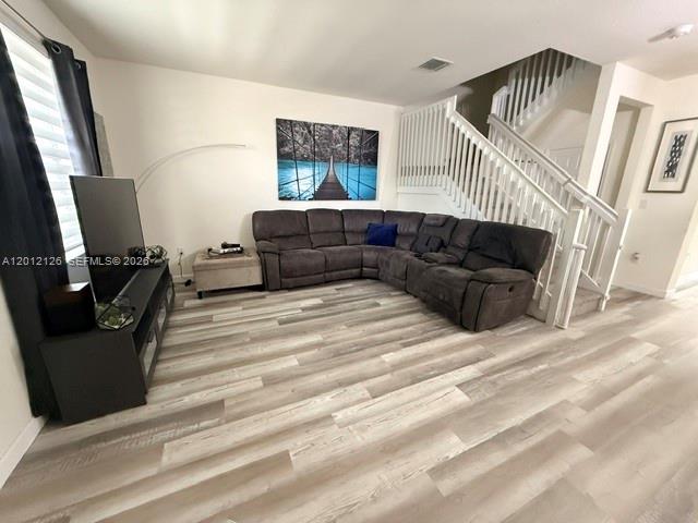A12012126 Property Photo 2