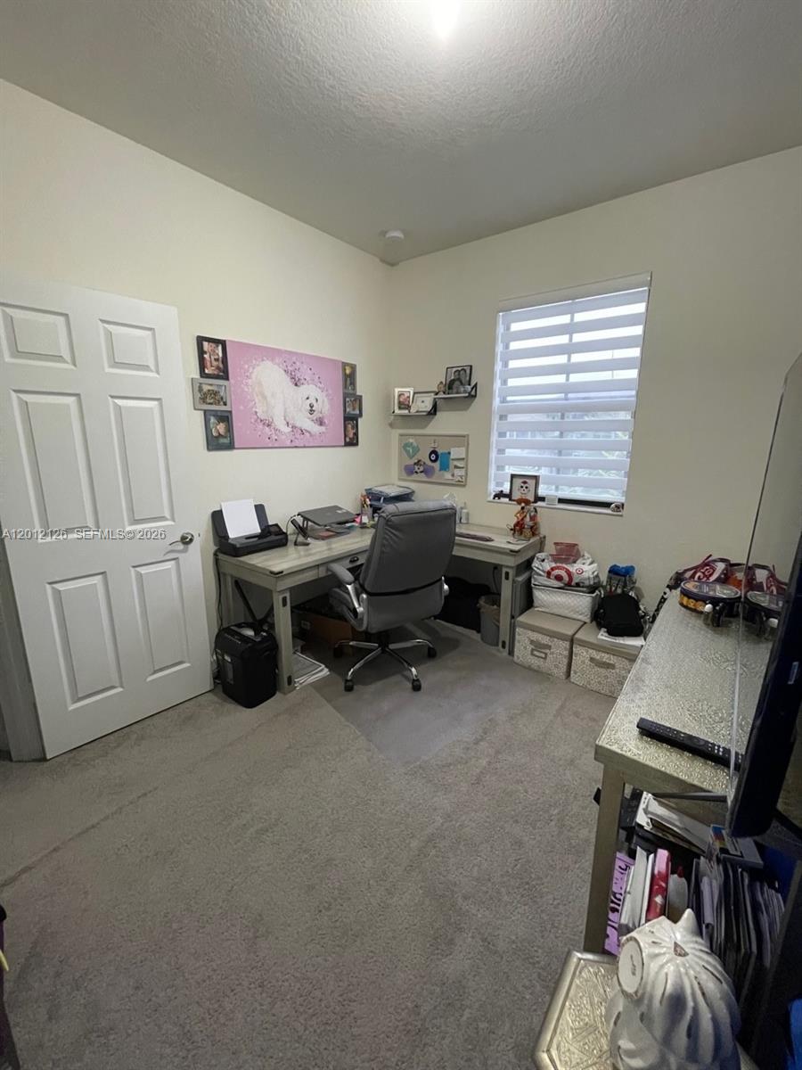 A12012126 Property Photo 14