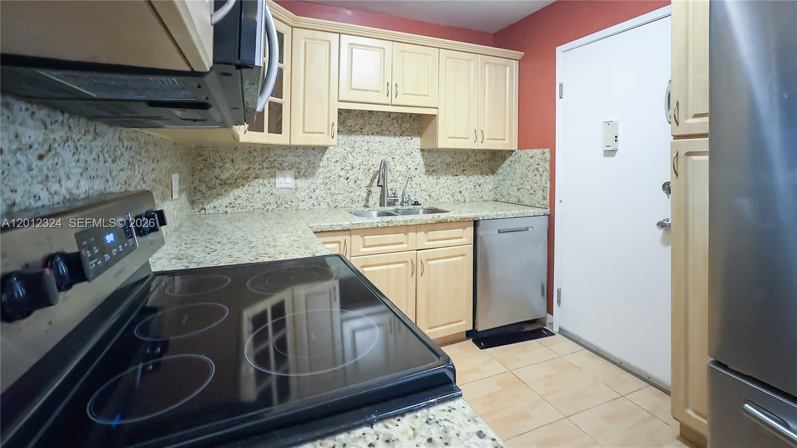 2841 Ne 163rd St 1210 Property Photo 3