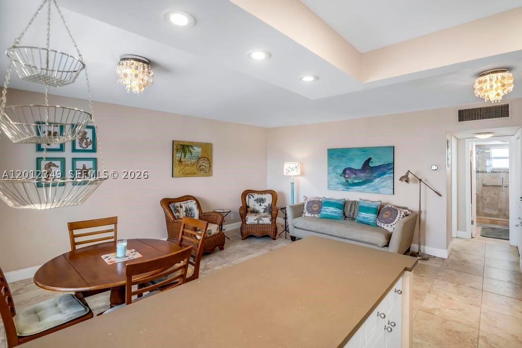 901 S Surf Rd 404 Property Photo 7