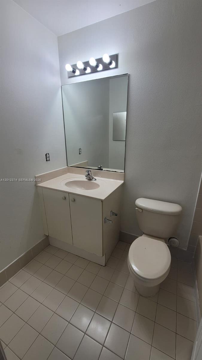 8353 Sw 26th St 104 Property Photo 10