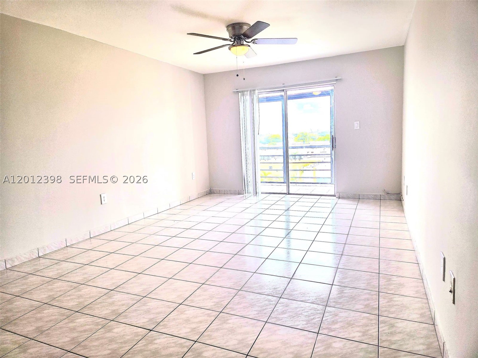 4670 W 13th Ln 507 Property Photo 11