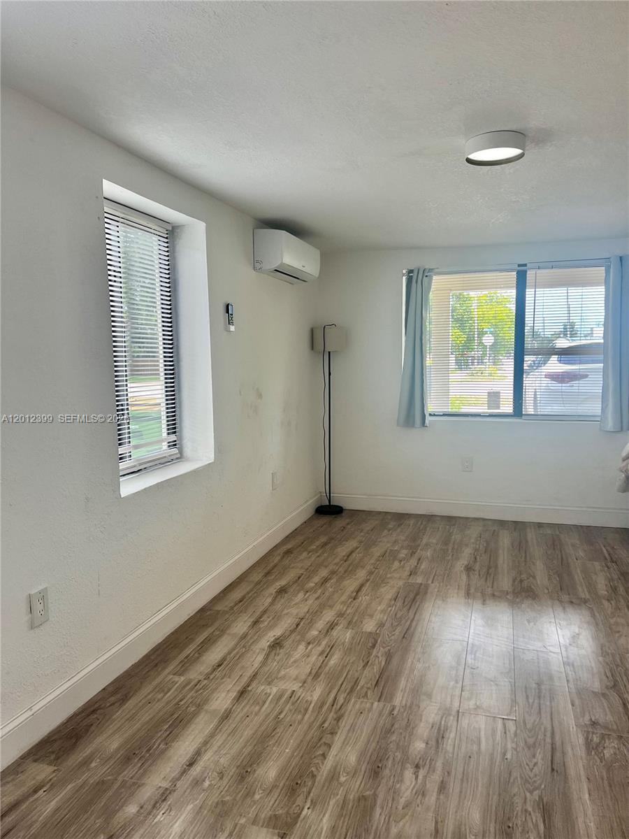 12040 N Miami Ave Property Photo 8