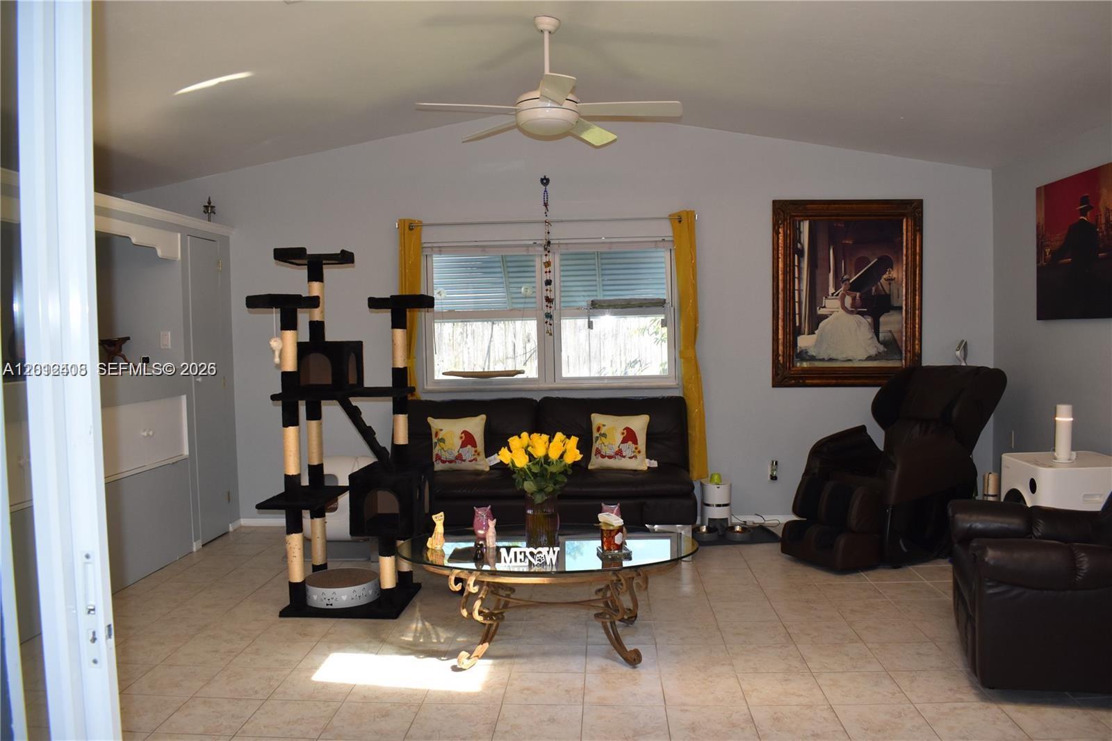 15639 Spring Line Ln Property Photo 5