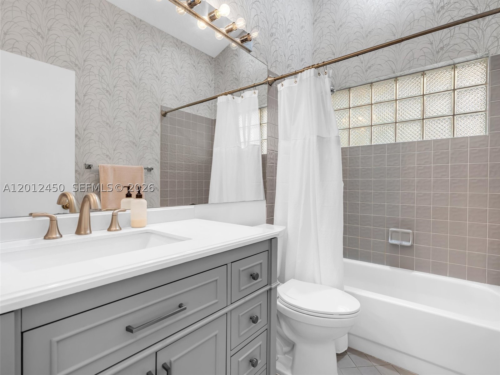 629 Spinnaker Property Photo 13