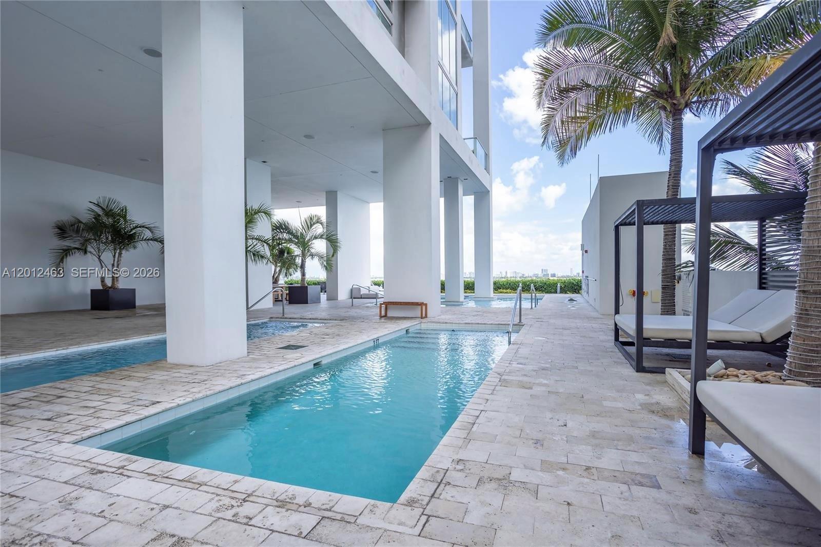1040 Biscayne Blvd 1602 Property Photo 32
