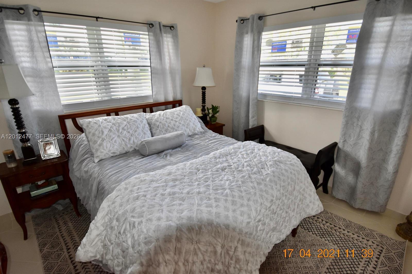 2515 W Emory Drive A Property Photo 6