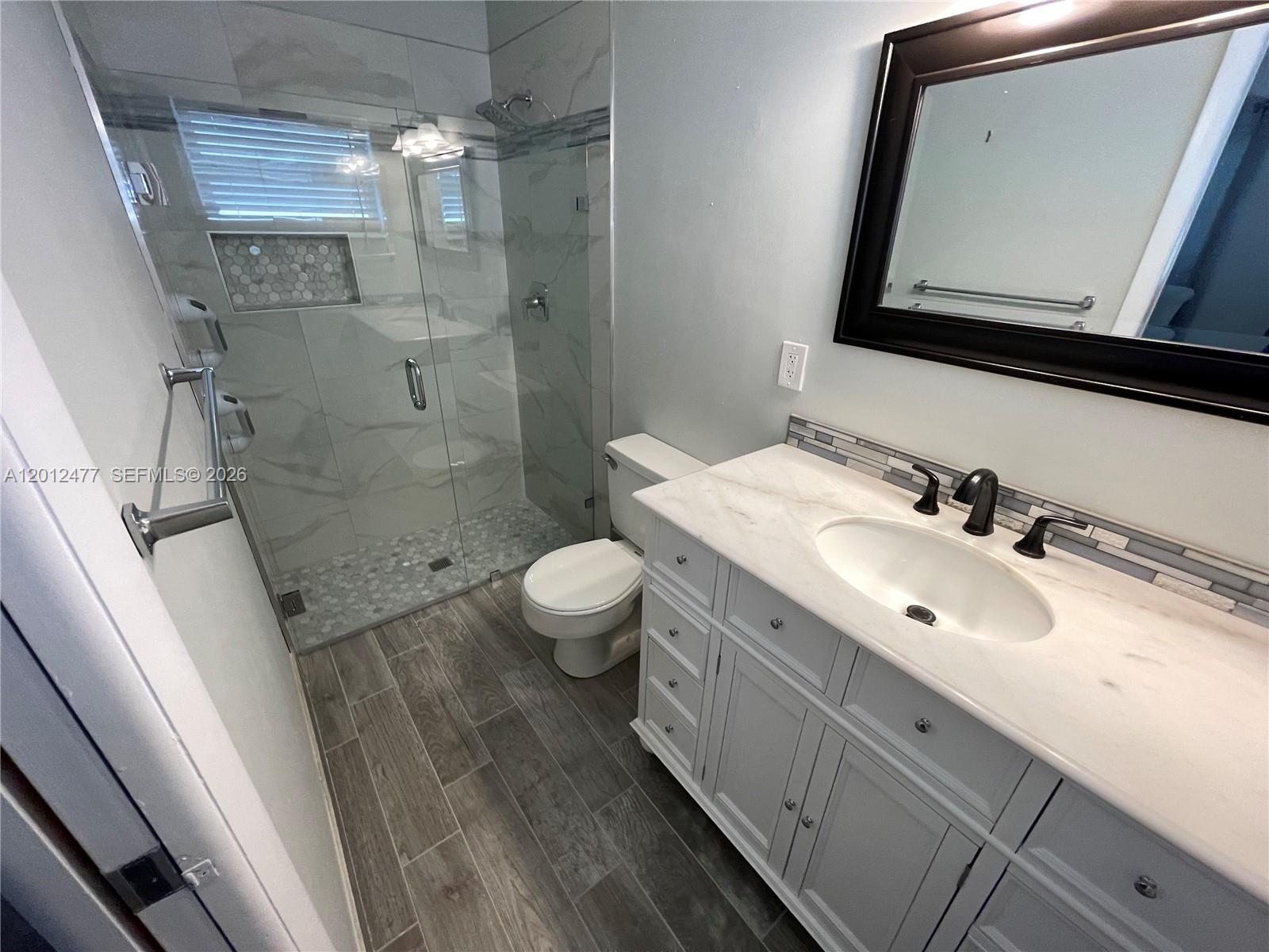 2515 W Emory Drive A Property Photo 7