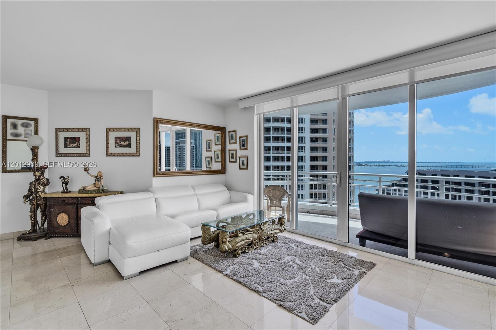 848 Brickell Key Dr 1903 Property Photo 1