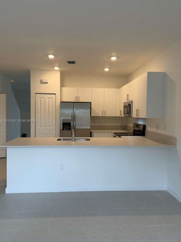 A12012938 Property Photo 2