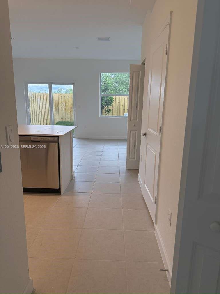 A12012938 Property Photo 3