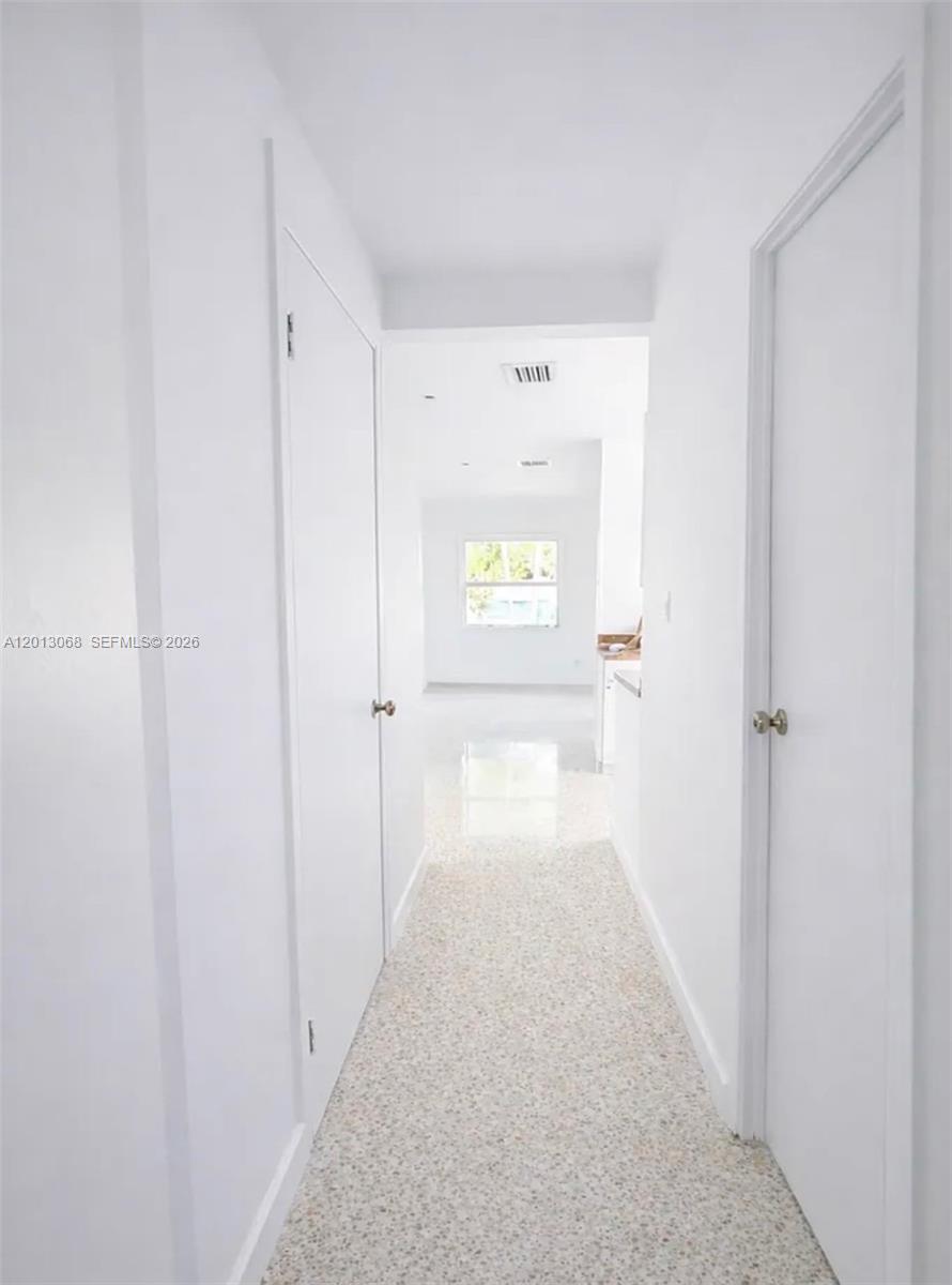 34 Se 1st Ave B Property Photo 5