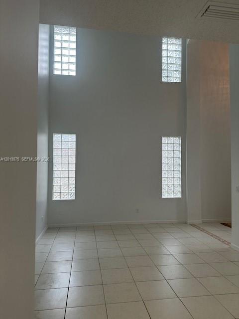 17110 Nw 10th St Property Photo 6