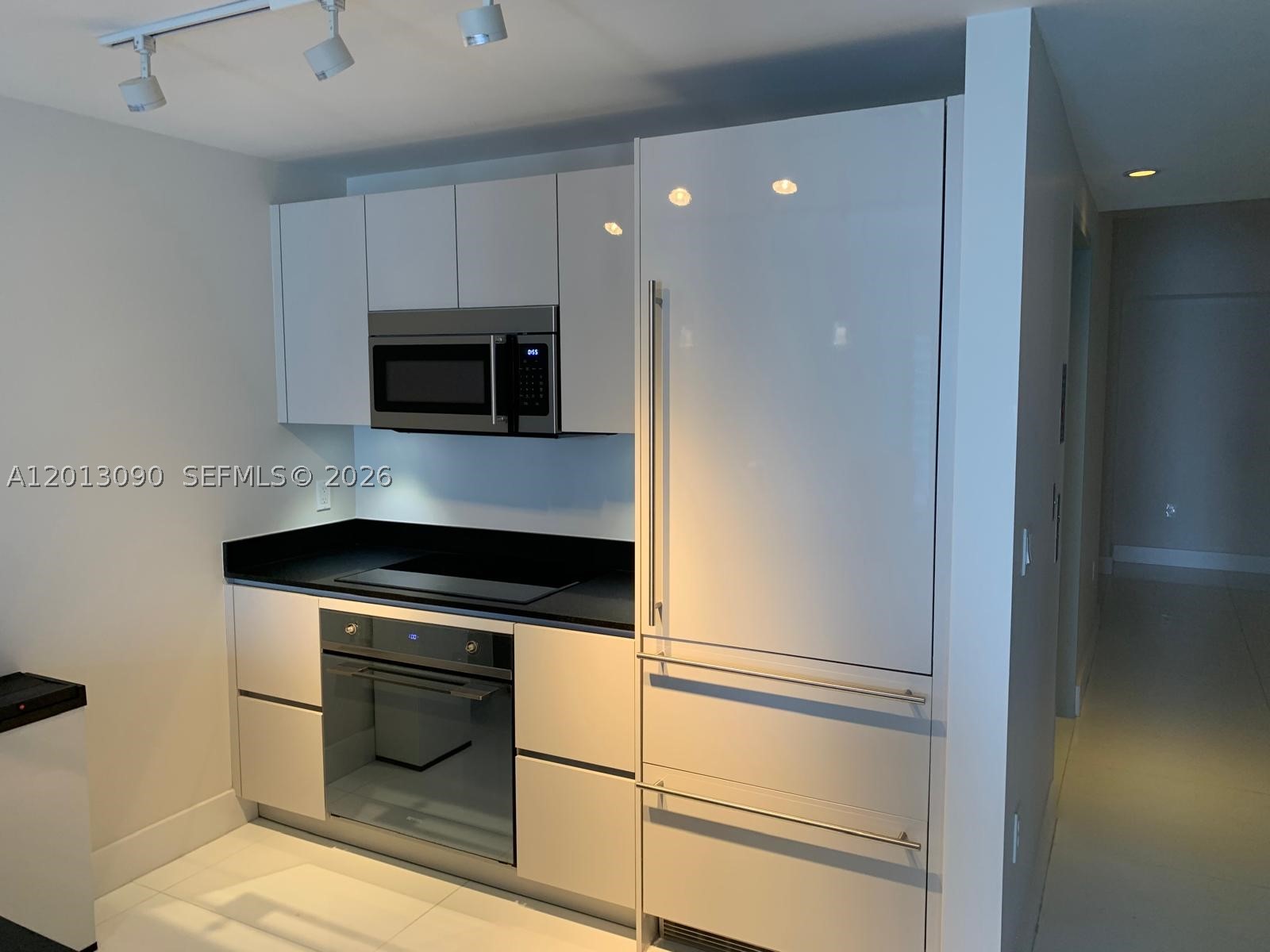 1010 Brickell Ave 3704 Property Photo 10