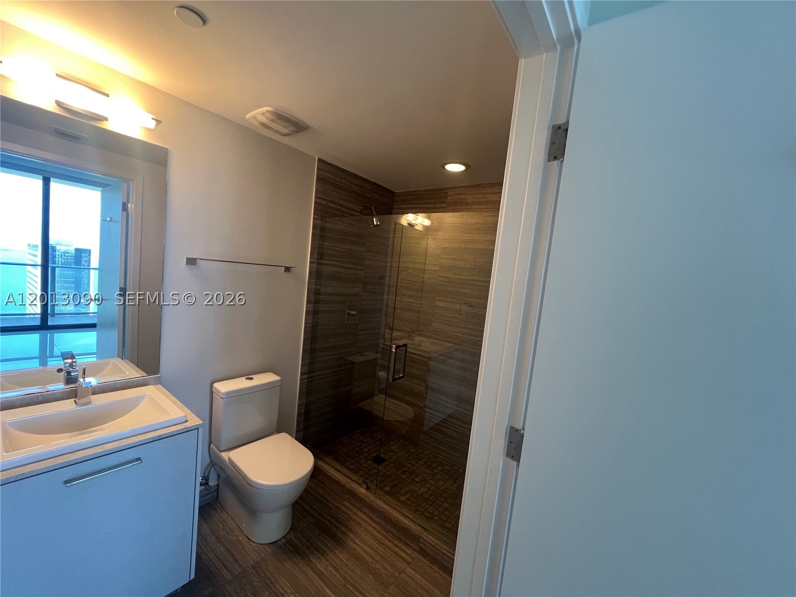 1010 Brickell Ave 3704 Property Photo 35