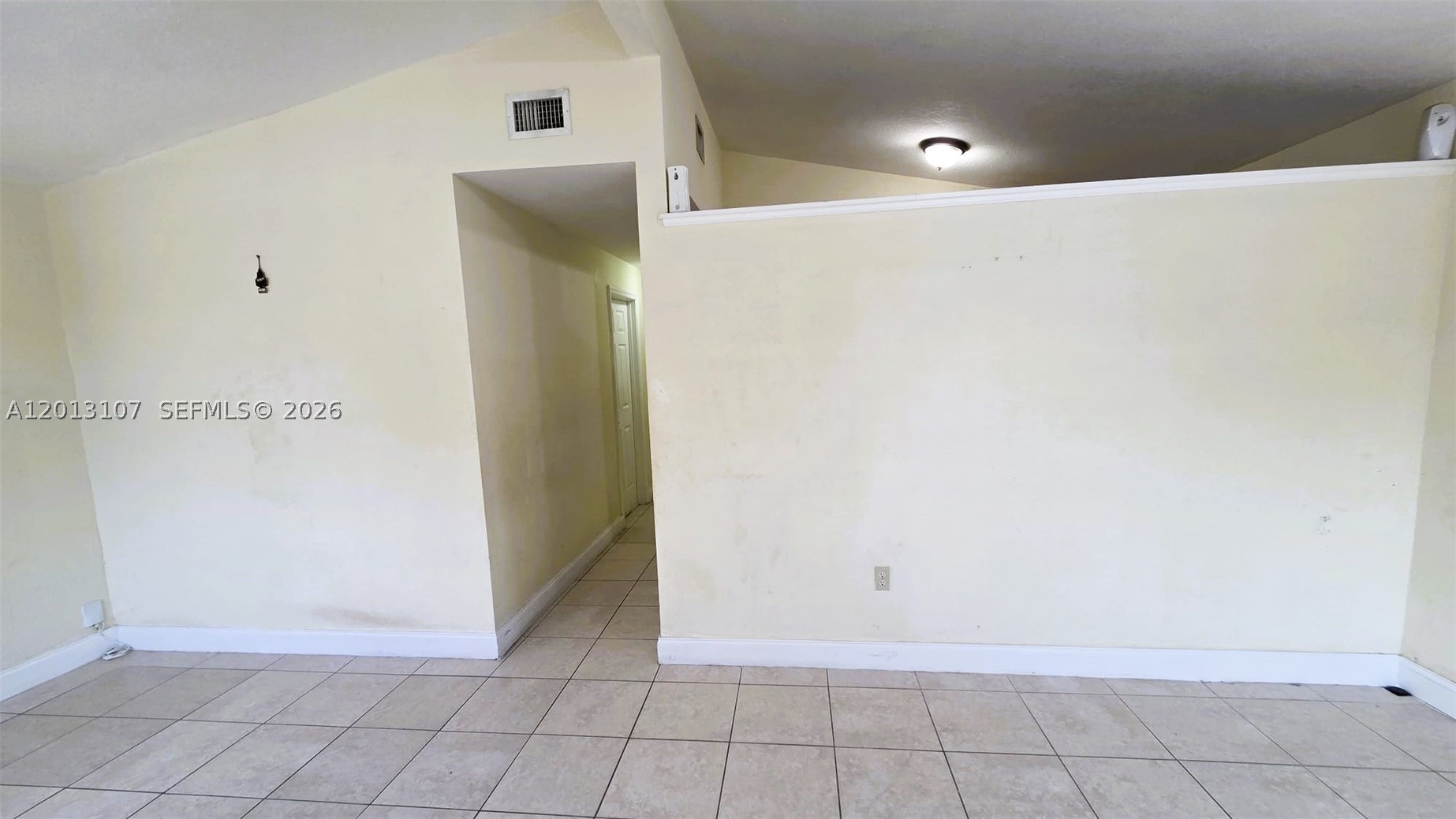 2335 Nw 55th St Property Photo 6