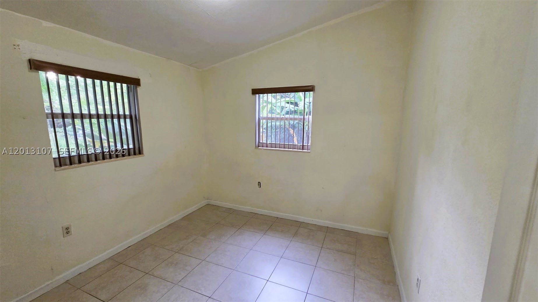 2335 Nw 55th St Property Photo 25