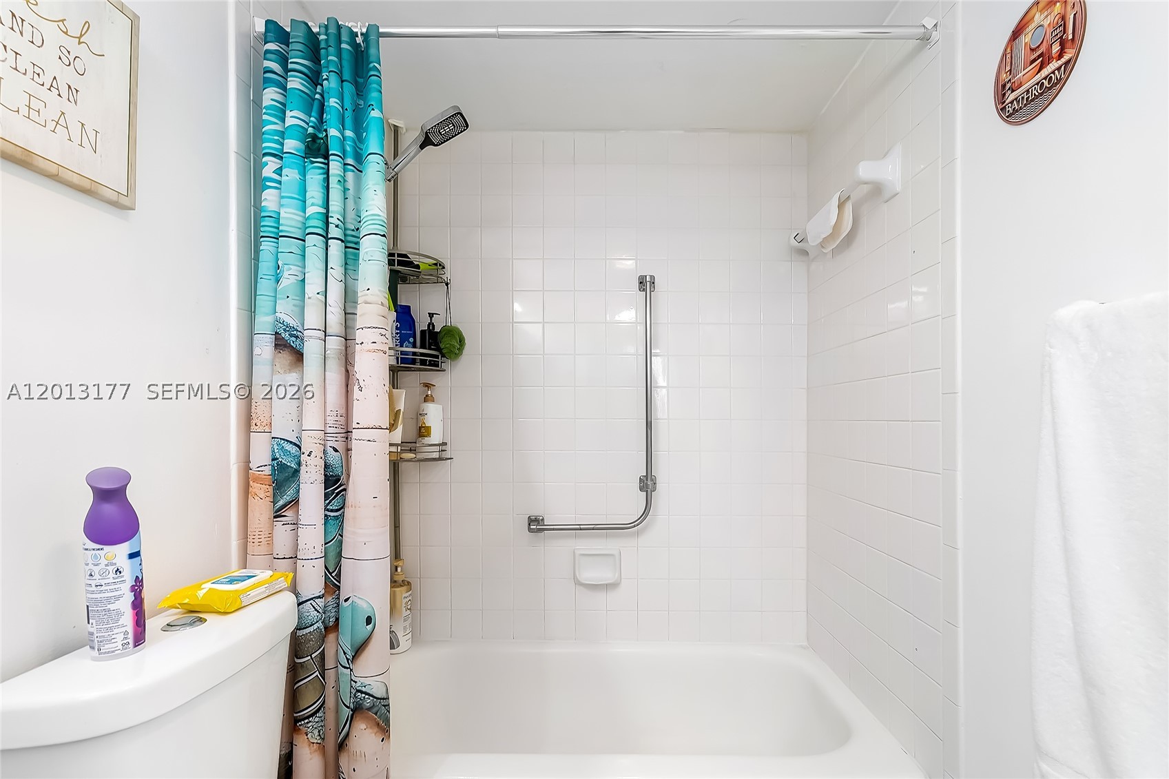 919 Hillcrest Dr 607 Property Photo 14