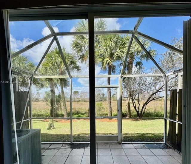 2567 Cordoba Bnd Property Photo 4