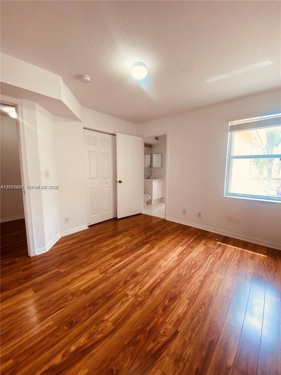 2567 Cordoba Bnd Property Photo 16