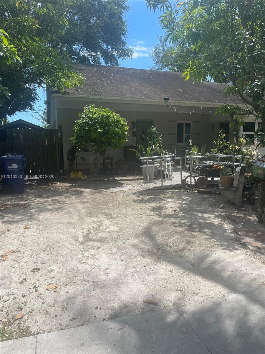 5930 Sw 44th Ter Property Photo 2