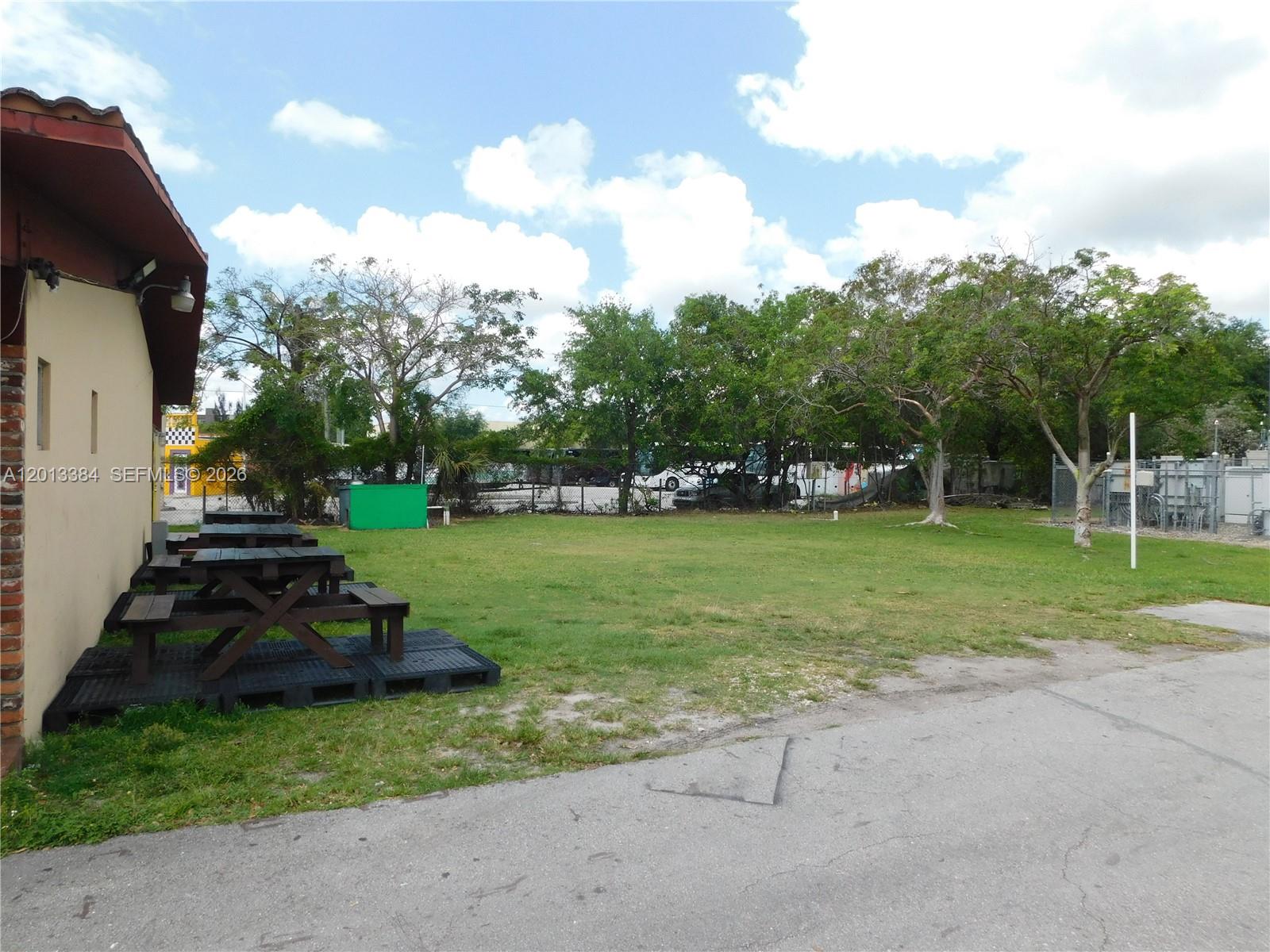 27230 S Dixie Hwy Property Photo 7
