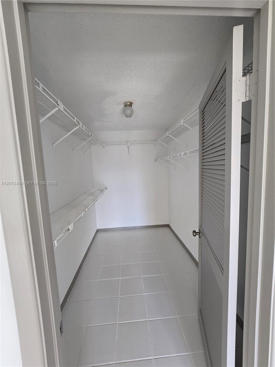 2050 Oleander Blvd 9-206 Property Photo 22