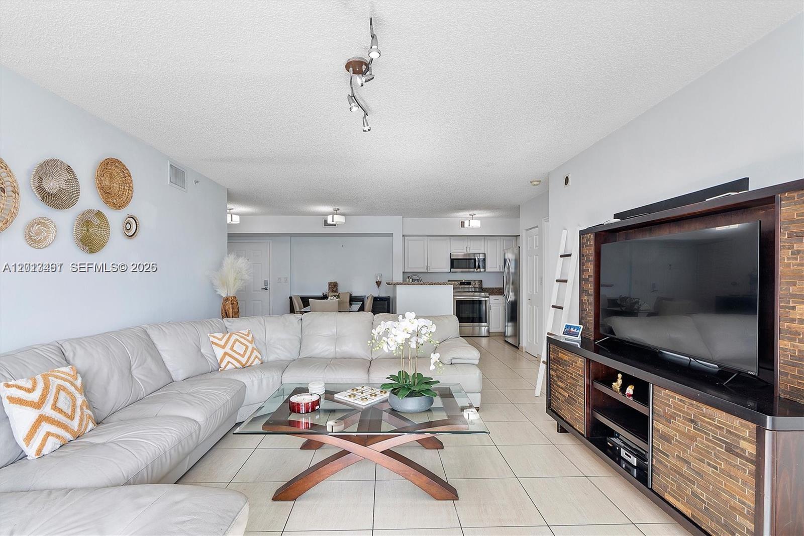 1155 Brickell Bay Dr 603 Property Photo 4