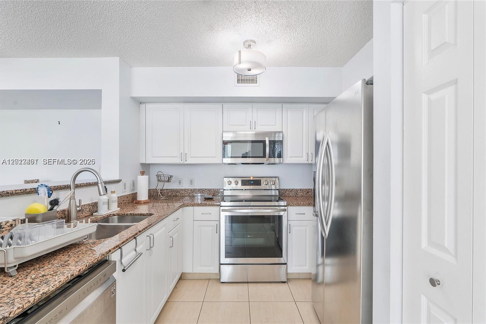 1155 Brickell Bay Dr 603 Property Photo 6