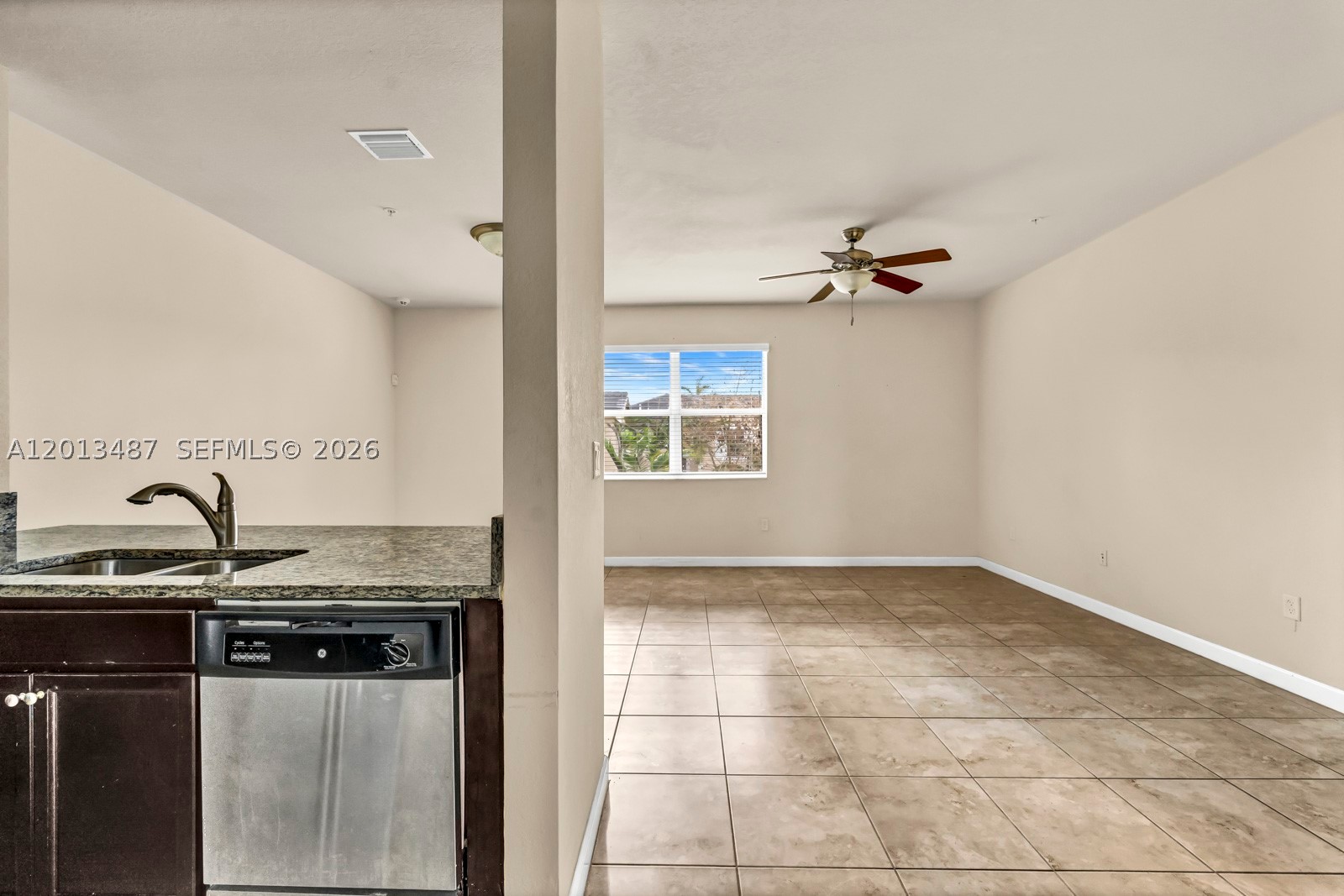 134 Se 28th Ter 20 Property Photo 2