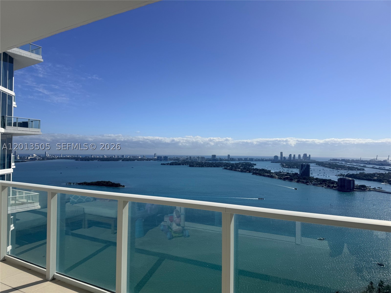 2020 N Bayshore Dr 3804 Property Photo 3