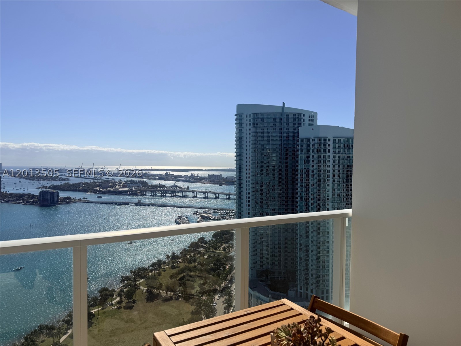2020 N Bayshore Dr 3804 Property Photo 6