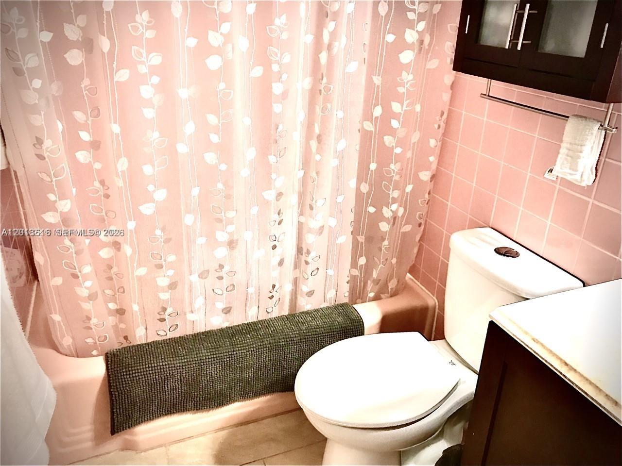 900 Sw 11th Ave 17c Property Photo 4
