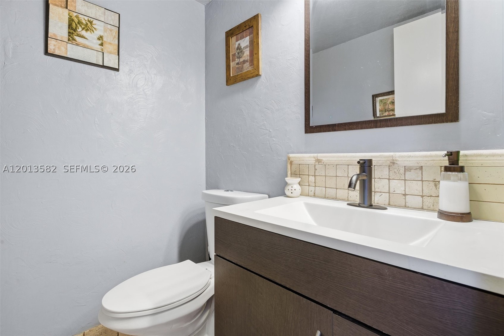 5501 Lakeside Dr 204 Property Photo 16