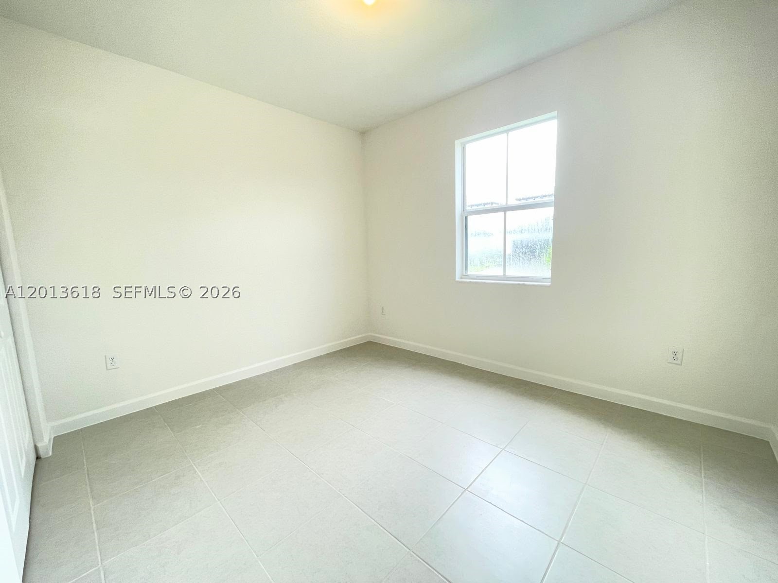 863 Se 26th Ter 0 Property Photo 15
