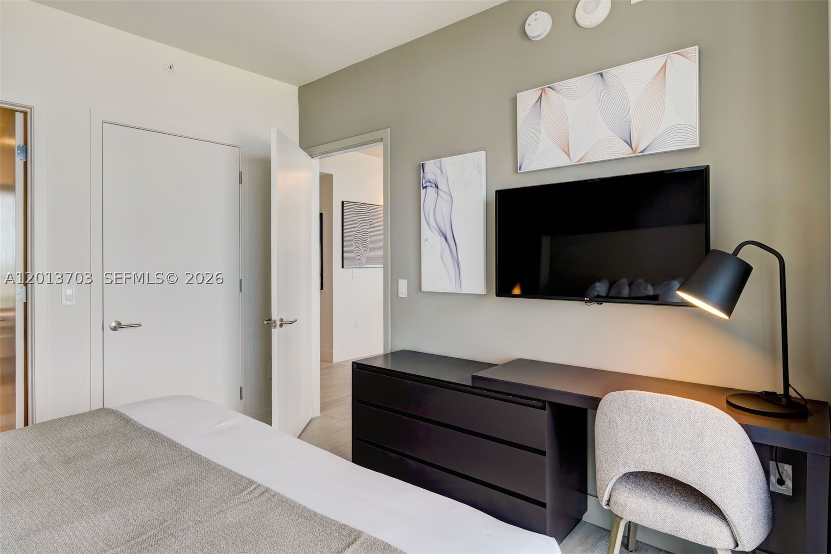4010 S Ocean Dr R2106 Property Photo 13