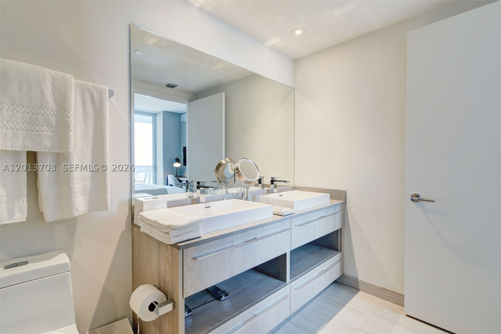 4010 S Ocean Dr R2106 Property Photo 15