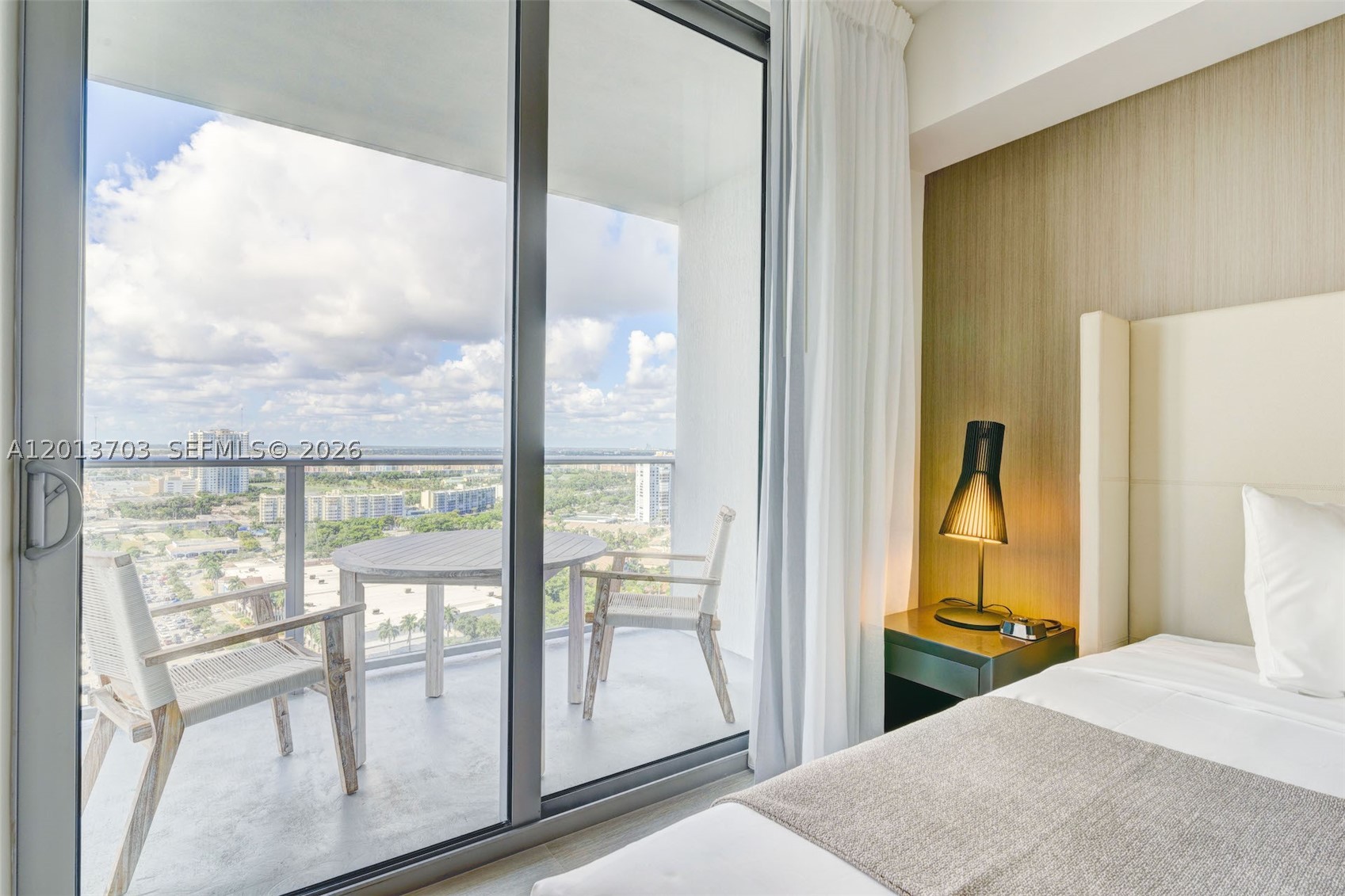 4010 S Ocean Dr R2106 Property Photo 17