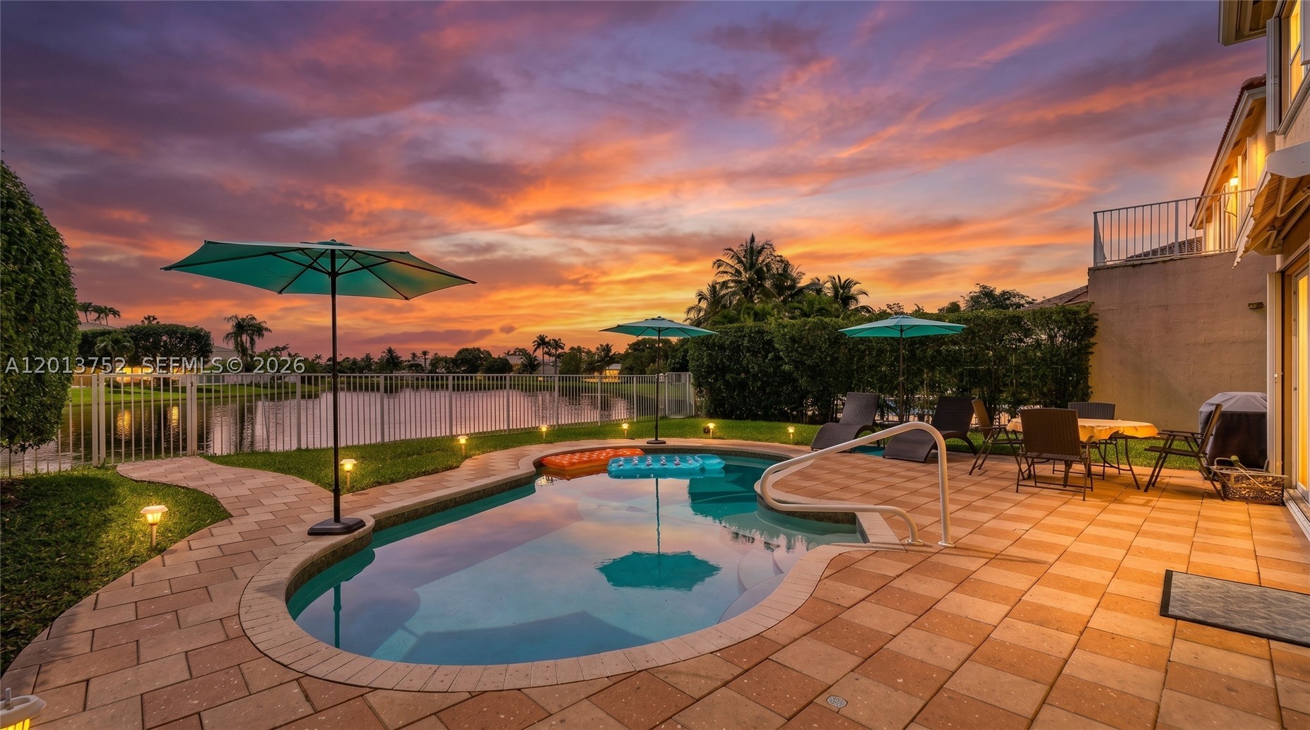 4019 Turquoise Trl Property Photo 1