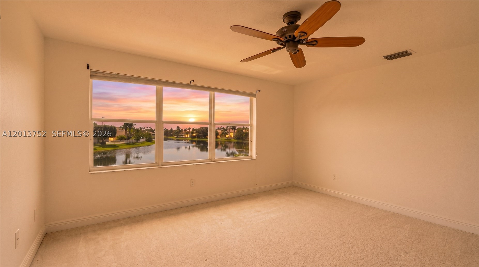 4019 Turquoise Trl Property Photo 7