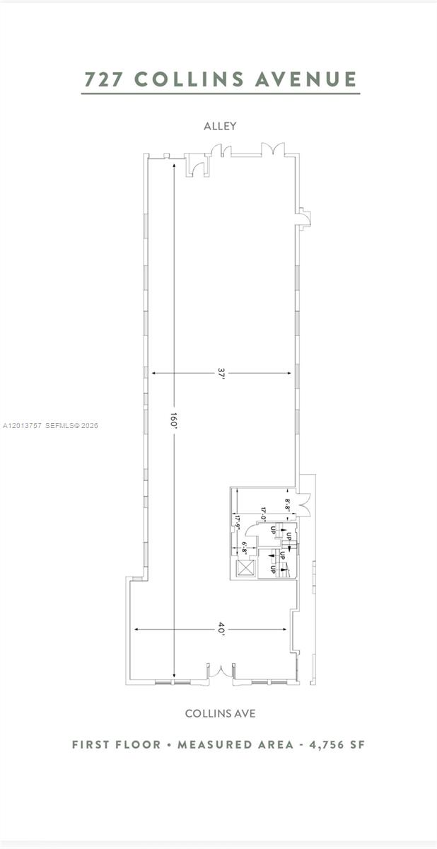 727 Collins Ave Property Photo 3